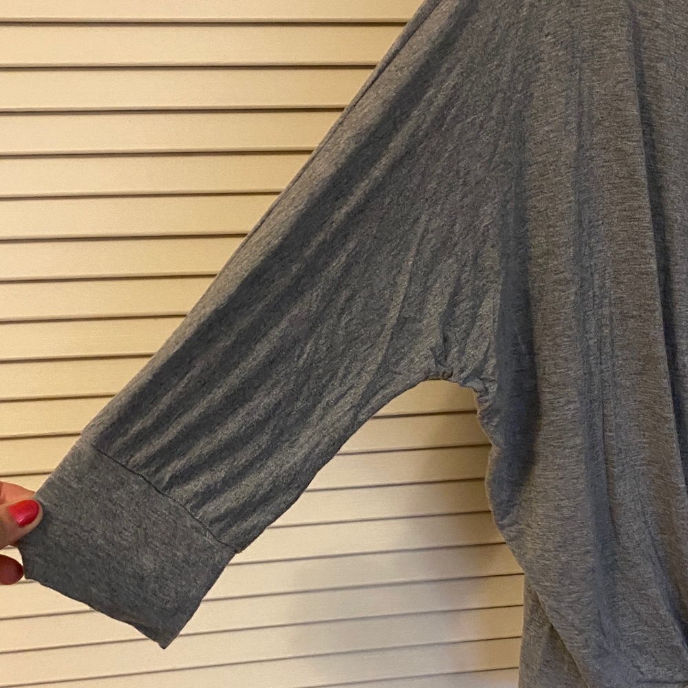 Cable & Gauge Light Gray Button-Up Tie Front Blouse - Picture 3 of 4